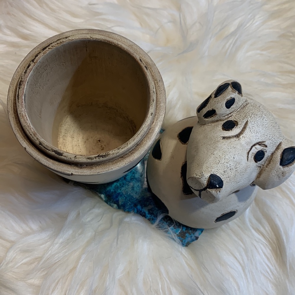 Dalmation trinket box hand carved